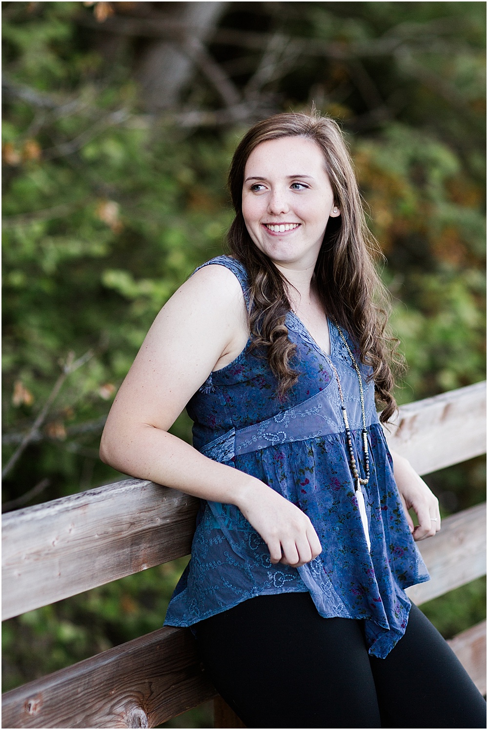 jessica_senior_portraits_downtown_poulsbo_pacific_northwest_photographer_0009