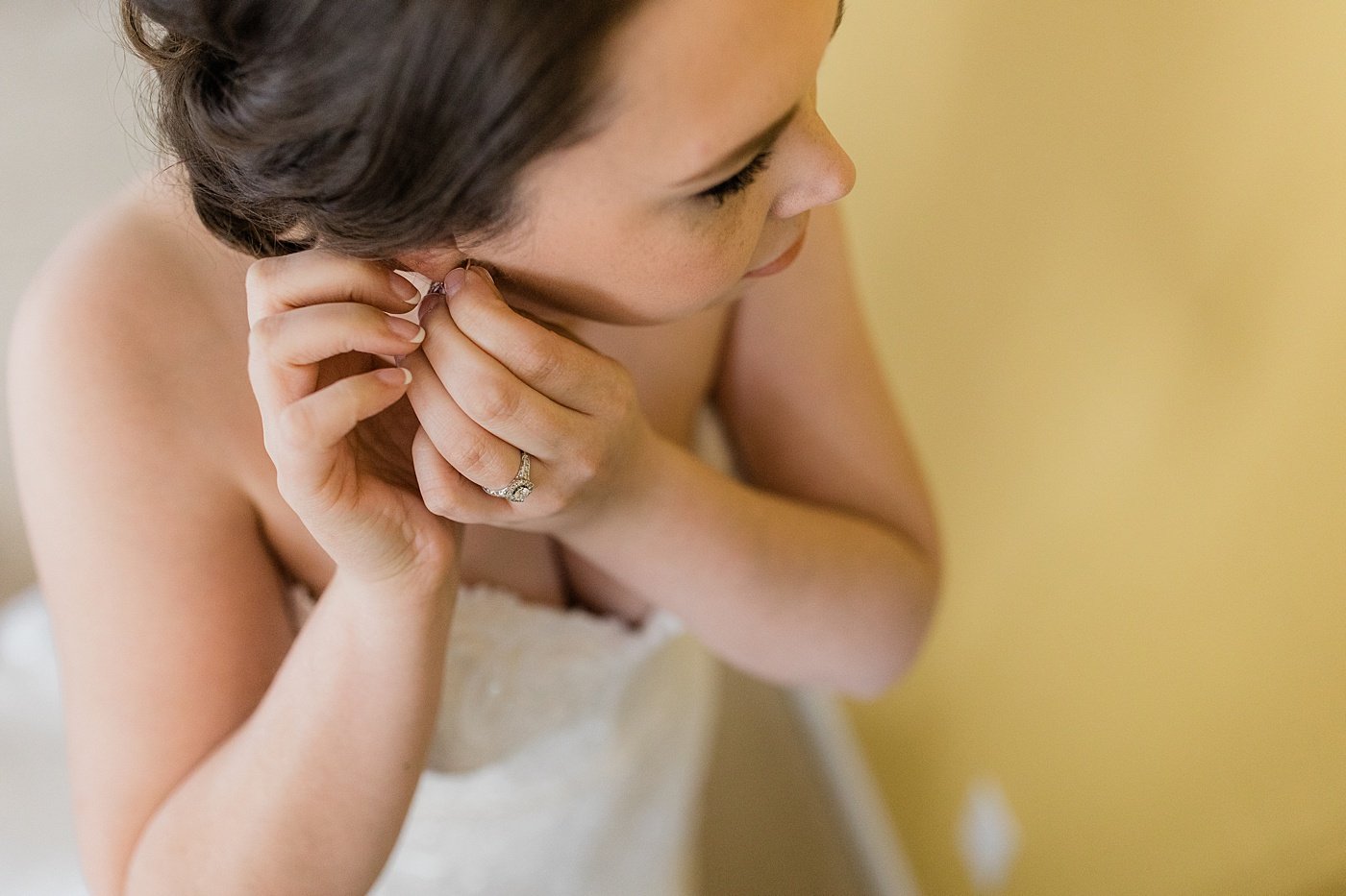 Virginia bride getting ready on her wedding day